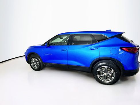 Used 2025 Chevrolet Blazer LT image 4