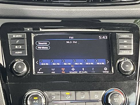 Used 2022 Nissan Rogue Sport S AWD/4WD image 16