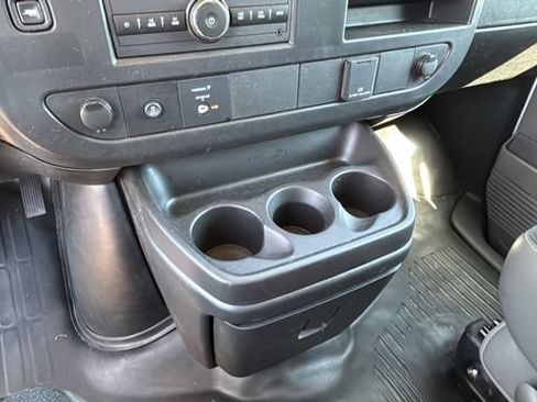 Used 2024 GMC Savana 2500 w/ Driver Convenience Package RWD image 21