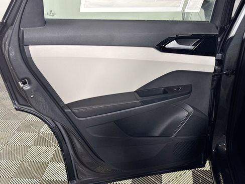 New 2025 Volkswagen Taos S image 18