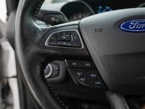Used 2019 Ford Escape Titanium AWD/4WD image 27