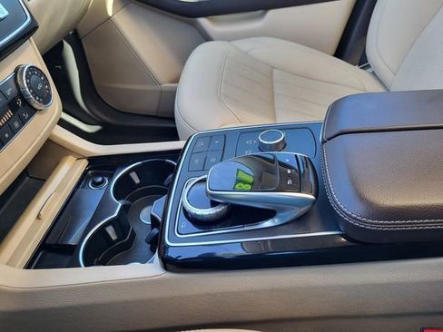 Used 2018 Mercedes-Benz GLS 450 4MATIC image 18