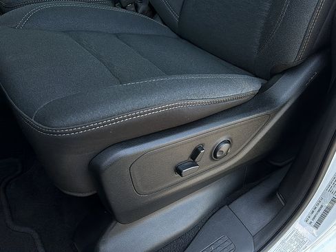Used 2025 RAM 1500 Big Horn AWD/4WD image 27