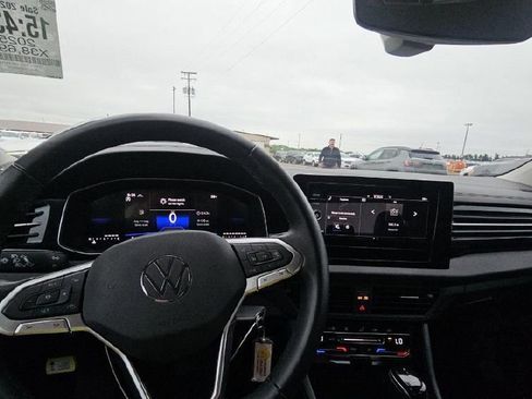 Used 2025 Volkswagen Jetta S FWD image 2