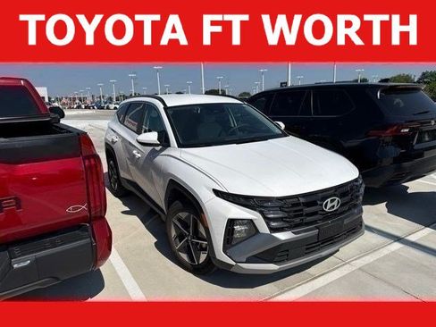 Used 2025 Hyundai Tucson SEL FWD image 1