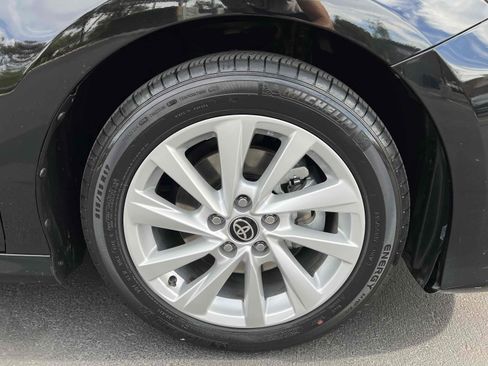 Used 2021 Toyota Camry LE image 74