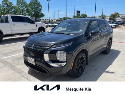 Used 2023 Mitsubishi Outlander SE Black Edition