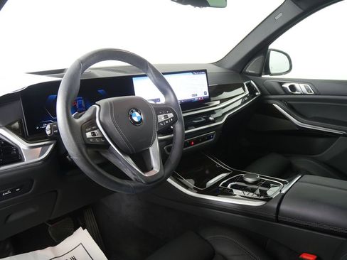 Certified 2025 BMW X5 xDrive40i image 12