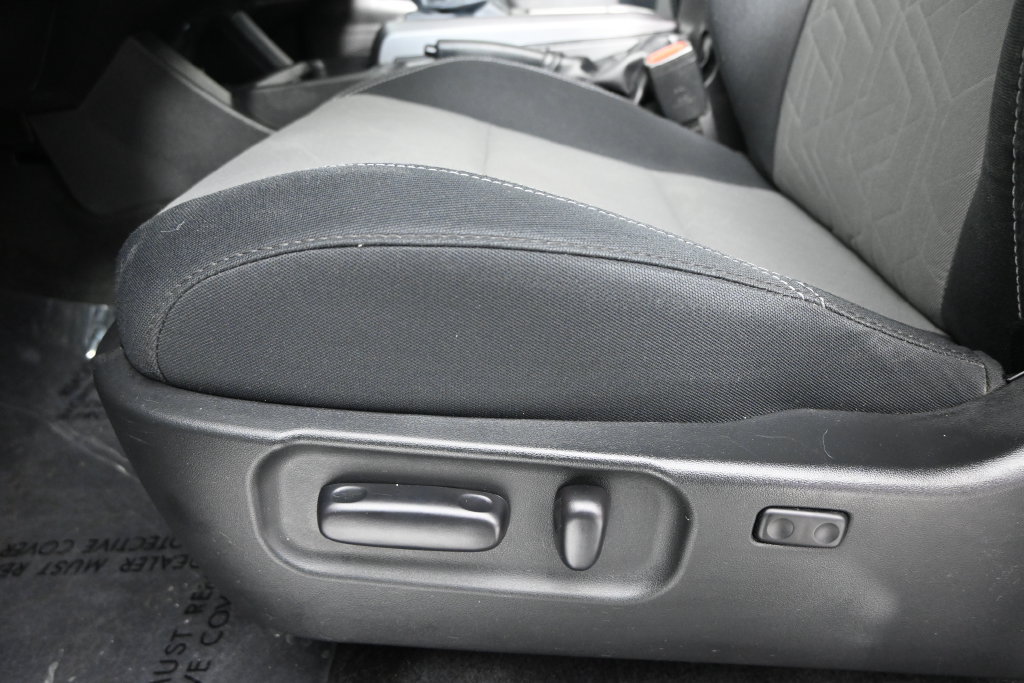 Used 2023 Toyota Tacoma TRD Sport AWD/4WD image 21