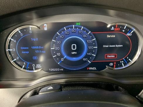 Used 2017 Cadillac Escalade Premium Luxury AWD/4WD image 38