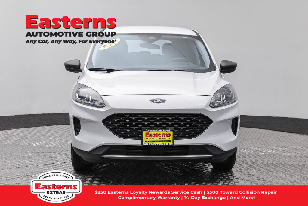 Used 2022 Ford Escape S AWD/4WD image 3