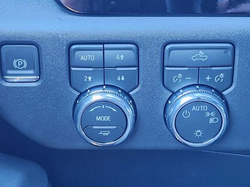 New 2026 GMC Sierra 1500 SLE w/ X31 Off-Road Package image 23