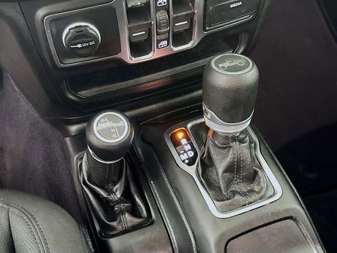 Used 2020 Jeep Wrangler Unlimited Sport S AWD/4WD image 16