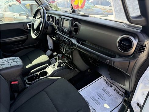 Used 2020 Jeep Wrangler Sport AWD/4WD image 25