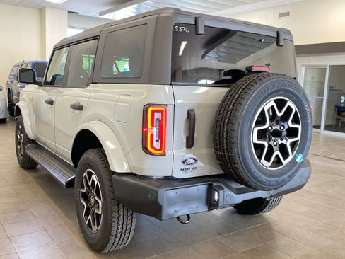 New 2026 Ford Bronco Outer Banks AWD/4WD image 12