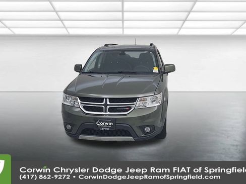 Used 2019 Dodge Journey SE image 5