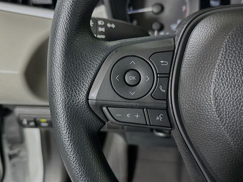 Used 2025 Toyota Corolla LE FWD image 16