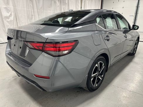 Used 2025 Nissan Sentra SV image 7