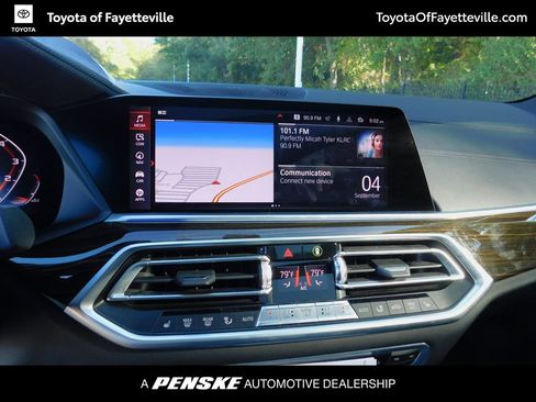 Used 2020 BMW X5 M50i w/ Premium Package AWD/4WD image 4