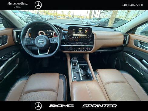 Used 2025 Nissan Pathfinder Platinum w/ Cargo Package FWD image 24