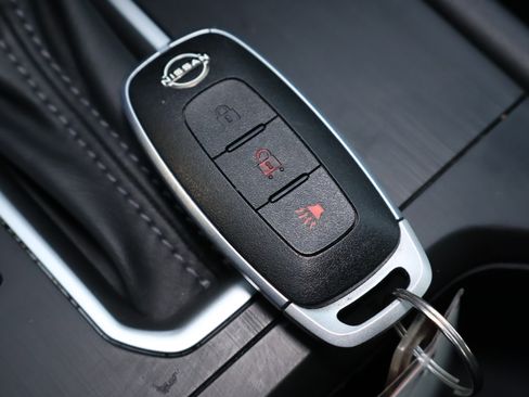 Used 2025 Nissan Kicks S AWD/4WD image 22