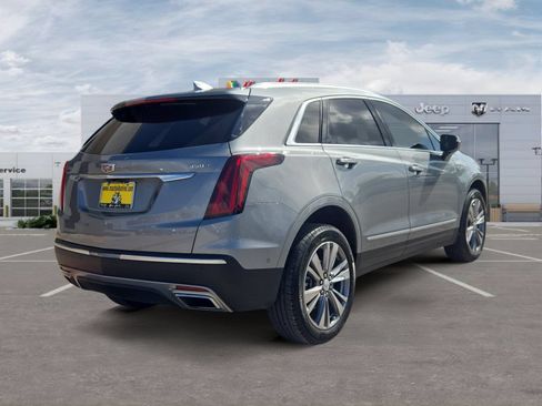 Used 2024 Cadillac XT5 Premium Luxury w/ Technology Package FWD image 5