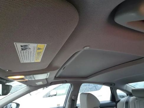 Used 2018 Honda Accord EX-L image 10