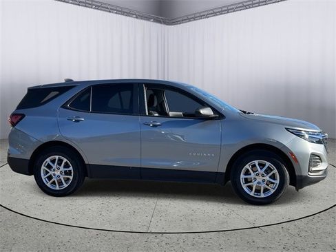 Used 2024 Chevrolet Equinox LS image 6