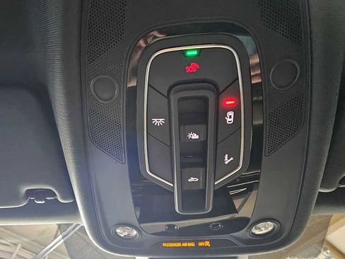 Used 2021 Audi RS 5 w/ Black Optic Carbon Package image 35