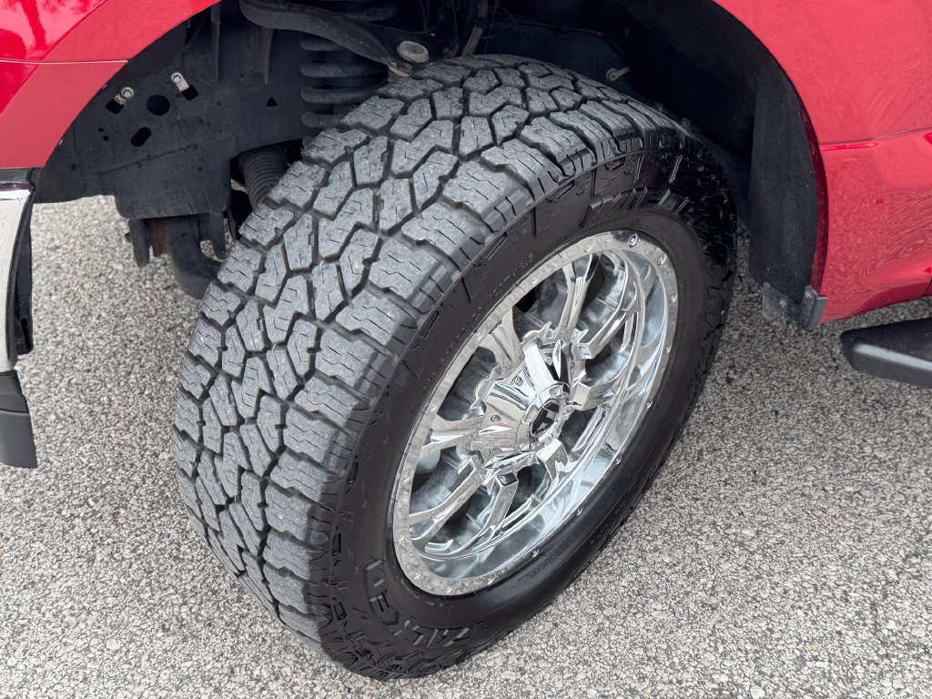 Used 2019 Ford F150 XLT w/ Equipment Group 302A Luxury AWD/4WD image 40