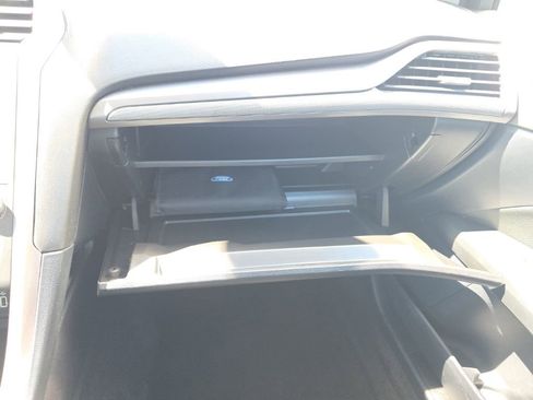 Used 2020 Ford Fusion SE FWD image 26