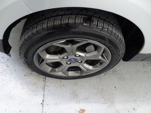 Used 2018 Ford EcoSport SES w/ SES Cold Weather Package image 27