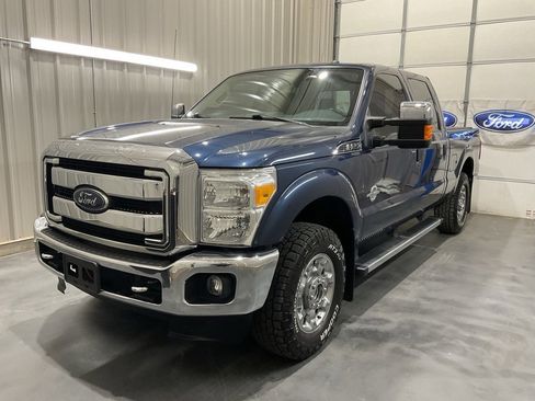 Used 2016 Ford F250 Lariat w/ Chrome Package image 3