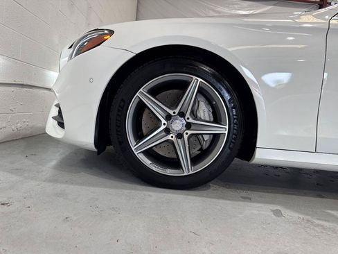 Used 2017 Mercedes-Benz E 400 4MATIC Wagon image 75