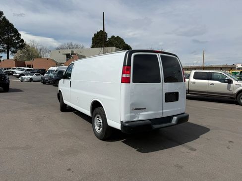 Used 2019 Chevrolet Express 2500 w/ Driver Convenience Package image 5