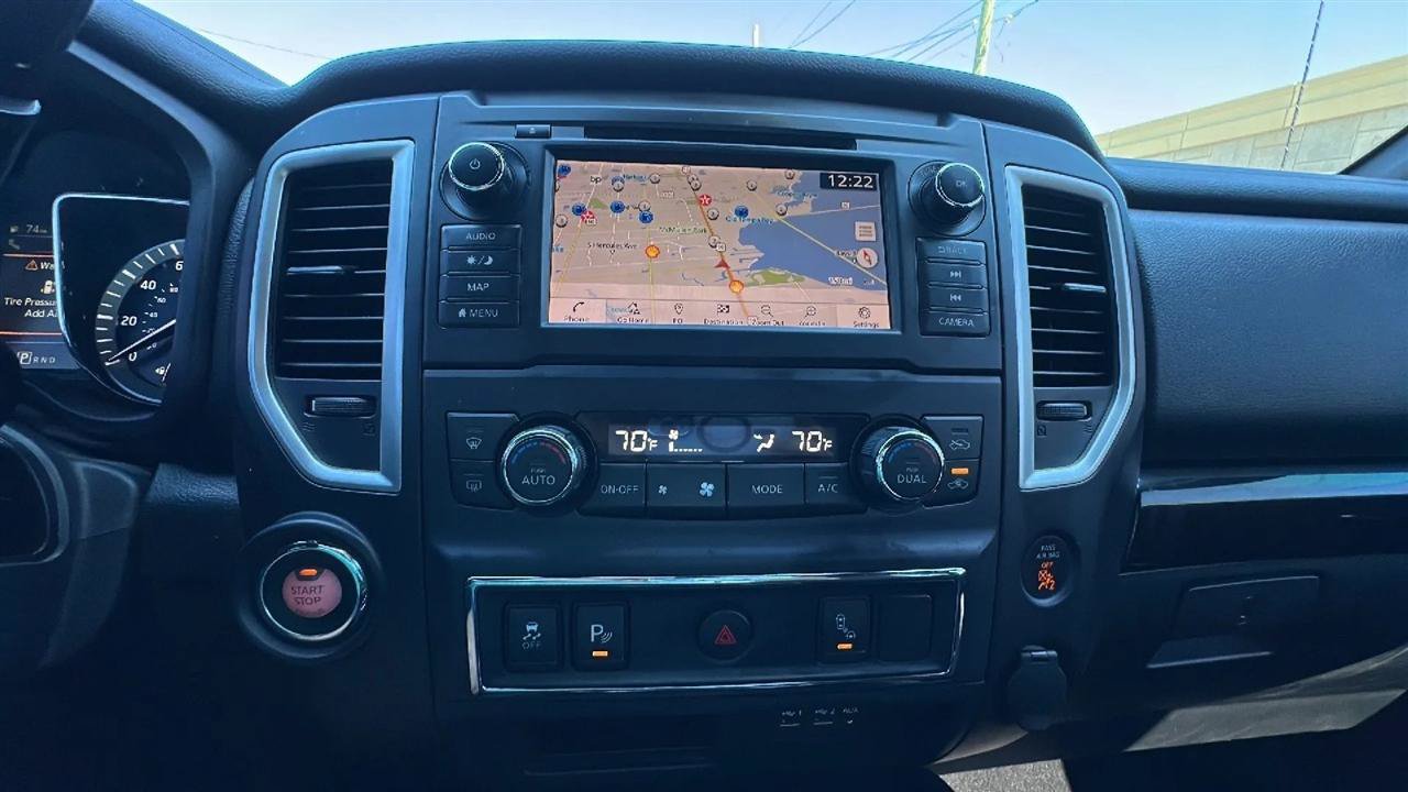 Used 2019 Nissan Titan SV w/ SV Convenience Package RWD image 39