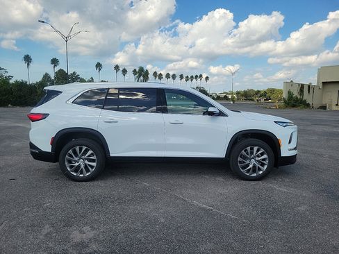 New 2026 Buick Enclave Preferred image 4