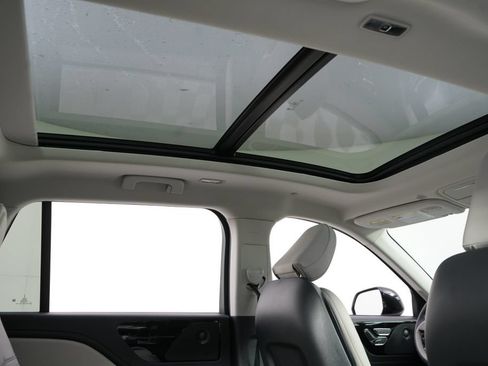 New 2026 Lincoln Aviator Reserve AWD/4WD image 17
