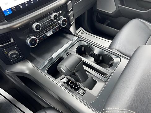 Used 2024 Ford F150 Lariat image 22