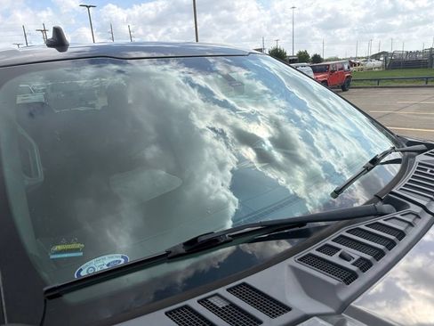 Used 2019 Ford F150 XLT w/ Equipment Group 301A Mid RWD image 6