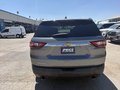 Used 2020 Chevrolet Traverse LS FWD image 4