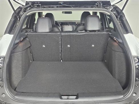 New 2026 Nissan Kicks SR w/ Cold Weather Package image 18