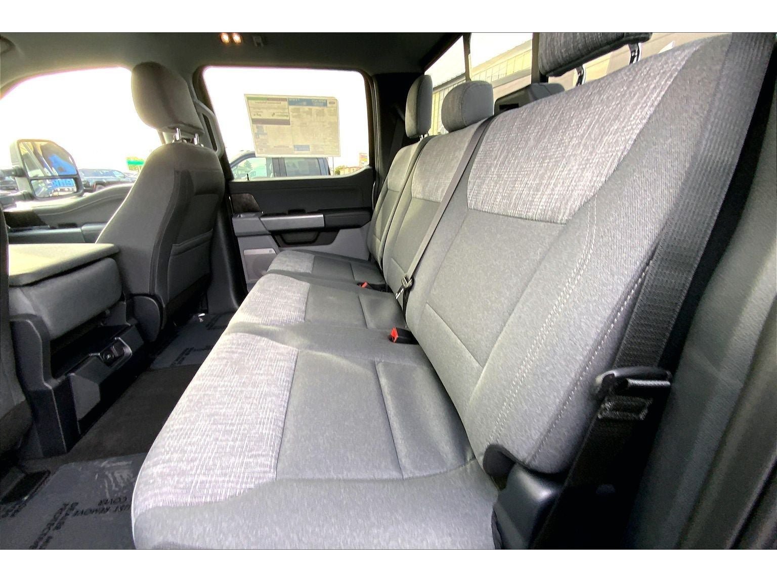 New 2027 Ford F350 XLT w/ XLT Premium Package AWD/4WD image 11
