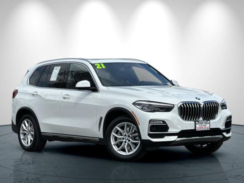 Used 2021 BMW X5 sDrive40i w/ Premium Package 2 RWD image 2