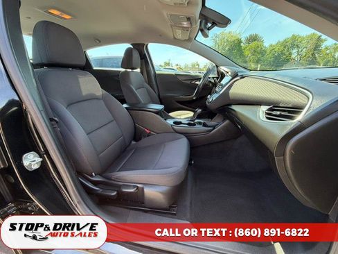 Used 2016 Chevrolet Malibu LT FWD image 15