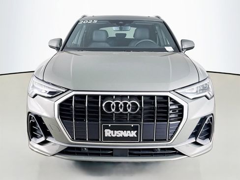 Certified 2025 Audi Q3 2.0T Premium w/ Convenience Package AWD/4WD image 2