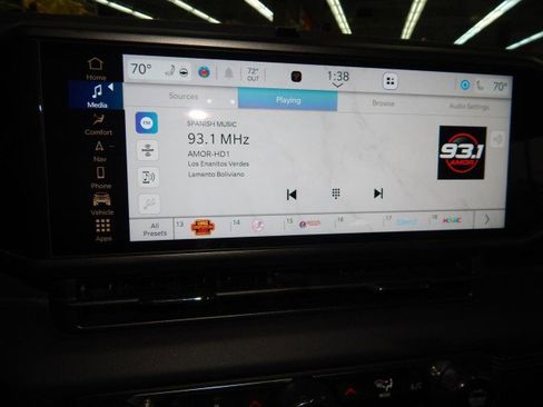 Used 2024 Jeep Wrangler Unlimited Sahara w/ Technology Group image 33