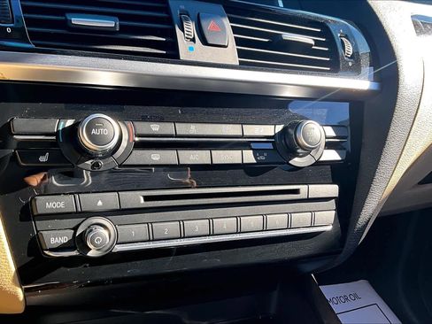 Used 2017 BMW X3 xDrive28i image 32