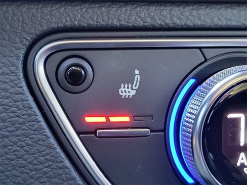 Used 2018 Audi Q5 Prestige w/ Prestige Package image 25