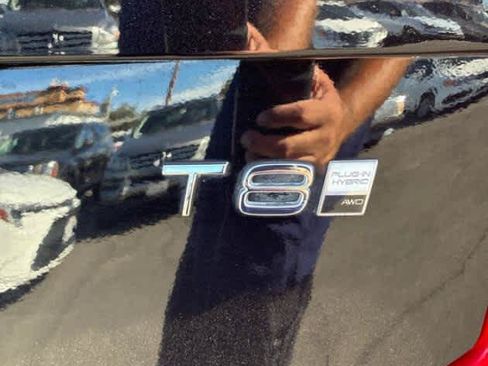 Used 2025 Volvo XC90 T8 Ultra w/ Protection Package Premier AWD/4WD image 6